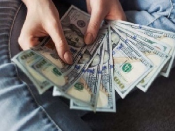 全新P7上市热销，但销量已经不是小鹏的最大问题